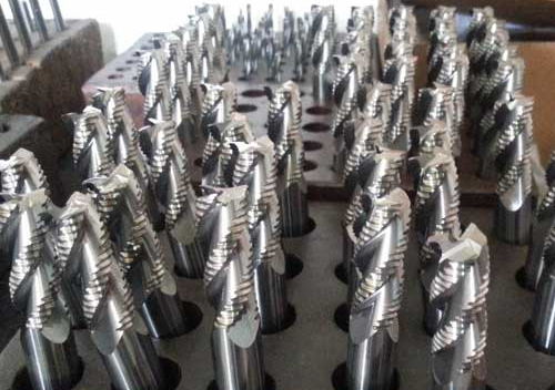 几种常见硬质合金非标刀具磨损的故障分析